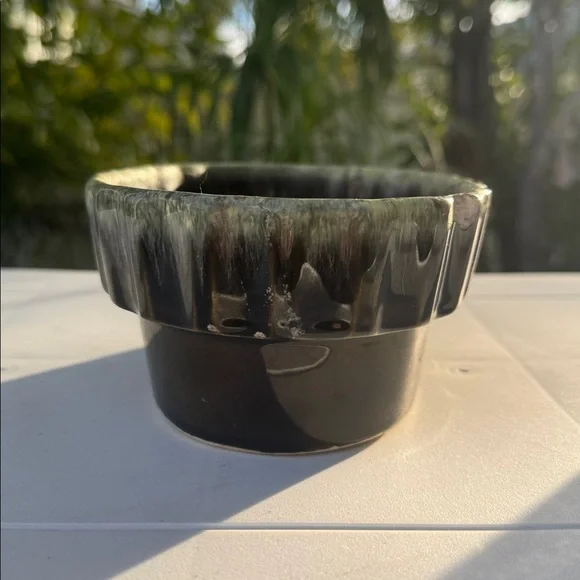 HULL Vintage Mid-Century Drip Glaze Planter Ceramic Pottery - Picture 2 of 5